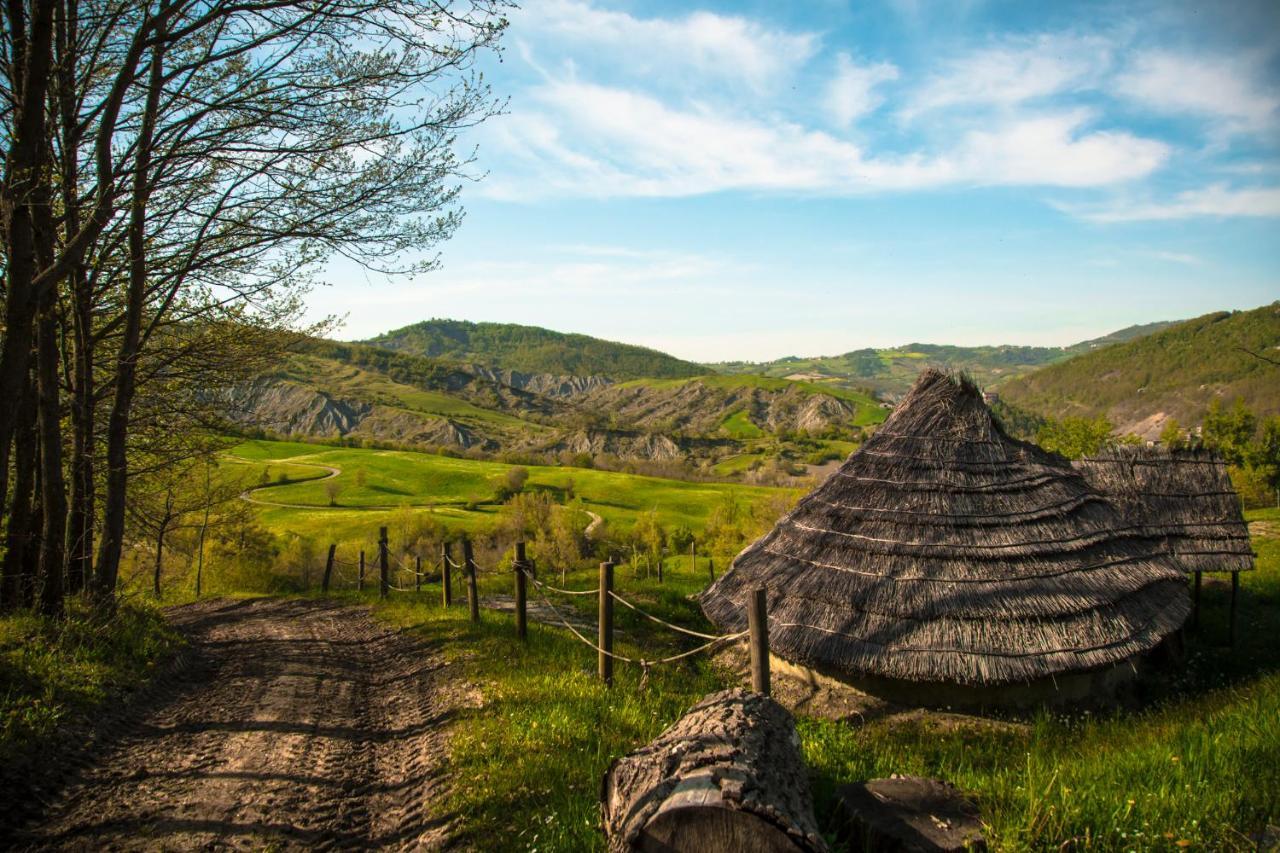 Ostello Podesteria di Gombola - arte e territorio Polinago Exterior foto